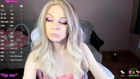 Snapshot of amyrose69 chatting on December 6, 7:45 pm Amy Rose online show from December 6, 7:45 pm