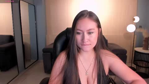 Snapshot of amyrosse_x chatting on July 27, 3:13 am AMY R online show from July 27, 3:13 am