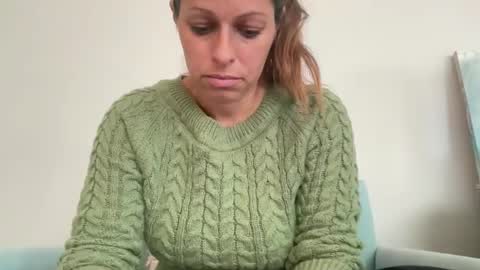 Amy Smilez online show from October 17, 3:47 pm