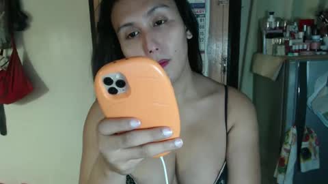 Snapshot of amysweetbabe chatting on February 21, 9:54 pm amysweetbabe online show from February 21, 9:54 pm