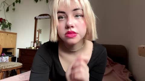 Snapshot of amytorry chatting on March 16, 7:12 am Amy online show from March 16, 7:12 am