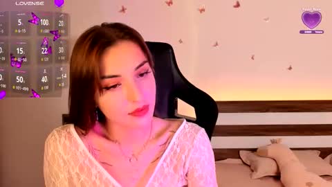 amyvilvet online show from October 25, 8:58 pm