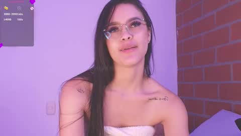 Snapshot of amyw0w chatting on February 22, 6:28 am IG amyw0w online show from February 22, 6:28 am