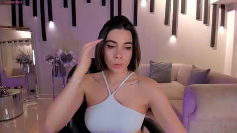 AMY WALKER online show from February 17, 10:18 am