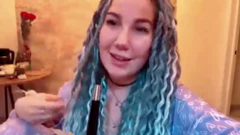 Amy online show from February 21, 2:29 pm