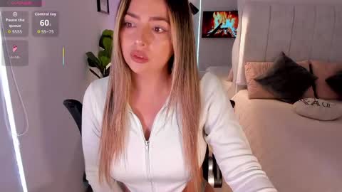    online show from May 25, 8:59 pm