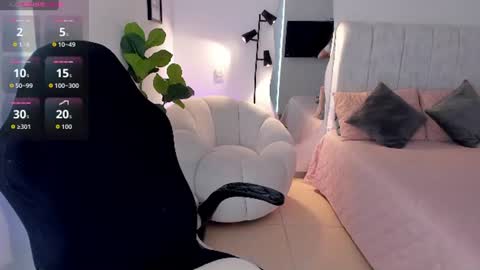    online show from June 11, 9:46 pm