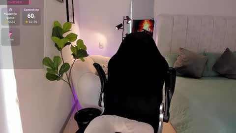    online show from July 1, 10:20 pm