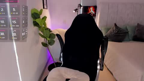    online show from July 11, 3:59 pm