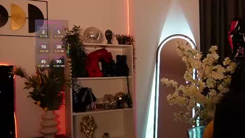 Snapshot of amyyydiamond chatting on June 15, 5:15 pm AmyDiamond online show from June 15, 5:15 pm