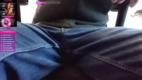 A online show from February 5, 9:25 am