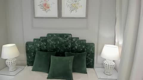 Ana  online show from October 2, 10:44 am