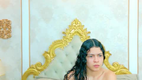 Snapshot of ana_bs chatting on December 1, 9:25 am ana_bs online show from December 1, 9:25 am