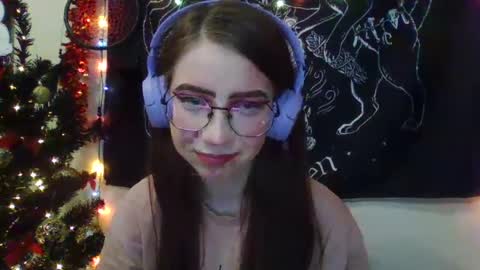 Snapshot of ana_dewitt chatting on December 14, 3:15 pm ana dewitt online show from December 14, 3:15 pm