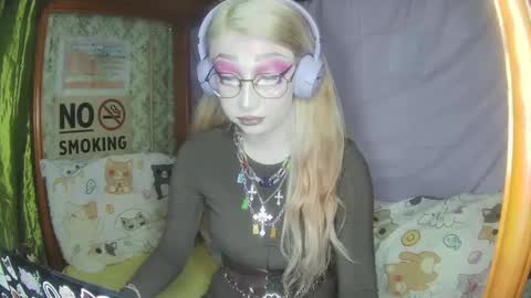 Snapshot of ana_dewitt chatting on February 9, 6:58 pm ana dewitt online show from February 9, 6:58 pm