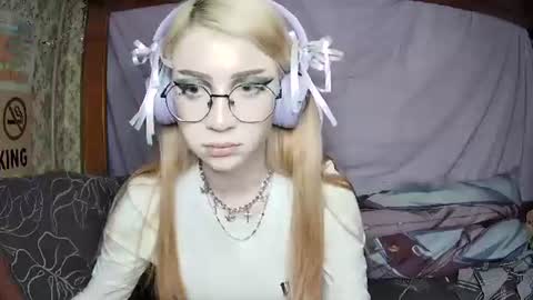 Snapshot of ana_dewitt chatting on February 28, 4:42 pm ana dewitt online show from February 28, 4:42 pm