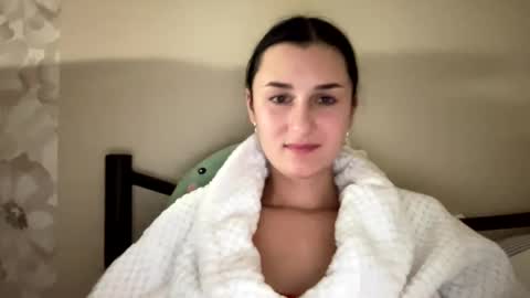 Snapshot of ana_fire007 chatting on December 13, 8:04 pm Ana fire007 online show from December 13, 8:04 pm