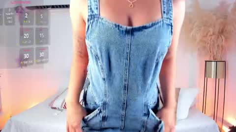 Snapshot of ana_grecco chatting on May 31, 10:22 pm ana_grecco online show from May 31, 10:22 pm
