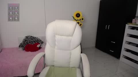  Ana  online show from December 30, 11:06 pm