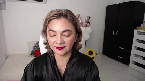  Ana  online show from January 26, 1:04 pm