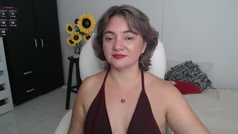 Snapshot of ana_hotmilfx chatting on March 11, 2:32 am ANA online show from March 11, 2:32 am