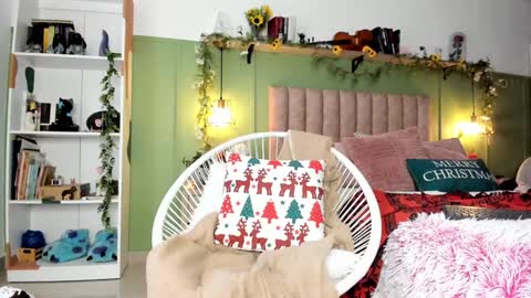 Ana Maria online show from December 2, 9:06 pm