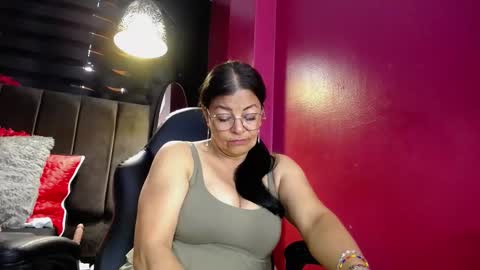 Ana online show from February 27, 7:47 pm