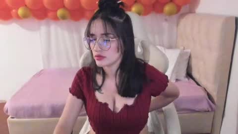 Im anna but you can call me as you want online show from February 23, 11:25 pm