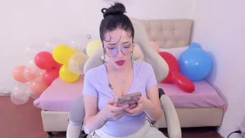 Snapshot of ana_ruuh chatting on April 14, 9:54 pm Im anna but you can call me as you want online show from April 14, 9:54 pm