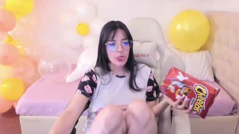 Snapshot of ana_ruuh chatting on May 10, 1:11 am Im anna but you can call me as you want online show from May 10, 1:11 am