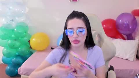 Snapshot of ana_ruuh chatting on July 5, 12:17 am Im anna but you can call me as you want online show from July 5, 12:17 am