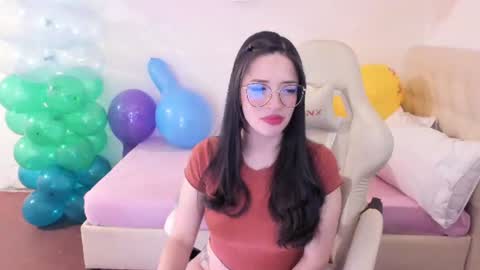 Snapshot of ana_ruuh chatting on July 16, 12:49 am Im anna but you can call me as you want online show from July 16, 12:49 am