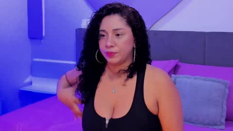 Ana My schedule 0400 - 1600 GMT -5 online show from September 27, 10:20 am