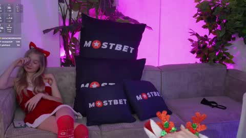 Sweet girls online show from December 26, 4:36 pm