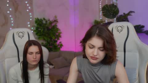 Sweet girls online show from January 21, 6:55 pm