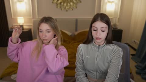 Sweet girls online show from February 4, 5:45 pm