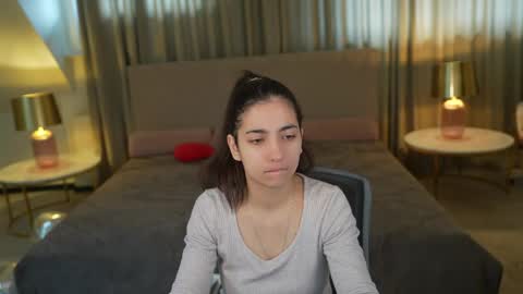 Snapshot of anabel2054 chatting on March 31, 7:42 am Sweet girls online show from March 31, 7:42 am