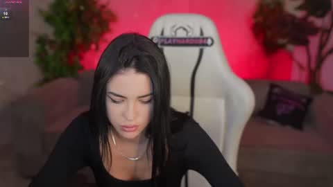 Snapshot of anabel2054 chatting on July 24, 11:41 am Sweet girls online show from July 24, 11:41 am