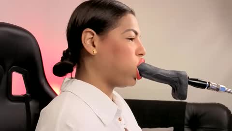 anabel alice gandara  online show from September 28, 10:53 am