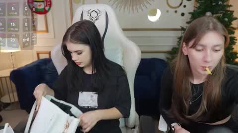 Snapshot of anabel_team054 chatting on January 12, 11:15 am PLAYHARD054 online show from January 12, 11:15 am