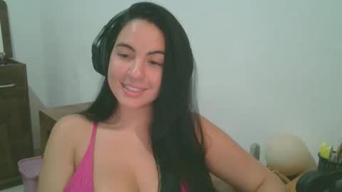 anabelenogueira1 online show from May 8, 2:17 am