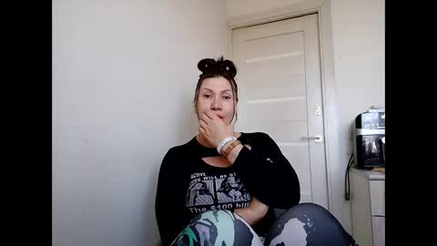 Snapshot of anabellovee chatting on April 4, 11:08 am ANABELLOVEE online show from April 4, 11:08 am