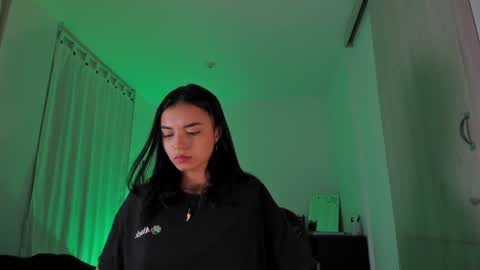 ANABEL WOLF  online show from February 1, 1:02 am