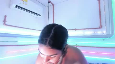 Snapshot of anaelle_bardin chatting on July 19, 3:05 pm Anna online show from July 19, 3:05 pm
