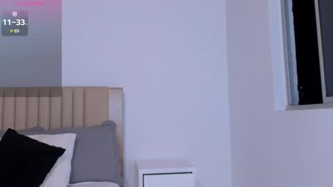 Snapshot of anahenao chatting on January 9, 11:45 pm Ana Henao or Annie... Follow me ahenaocb Insta X online show from January 9, 11:45 pm