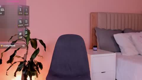 Snapshot of anahenao chatting on February 16, 12:08 am Ana Henao or Annie... Follow me ahenaocb Insta X online show from February 16, 12:08 am