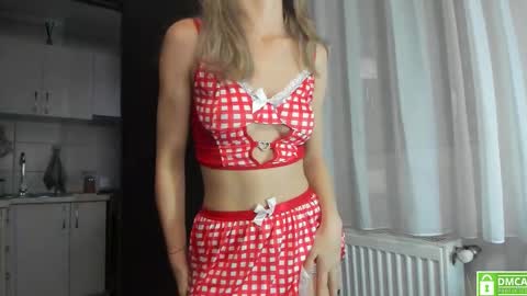 Anahi online show from October 10, 4:22 am