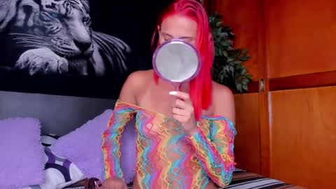 Anahi online show from October 4, 3:26 am