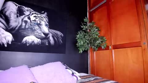 Anahi online show from October 18, 3:31 am