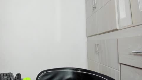 Ana  online show from December 19, 5:08 pm